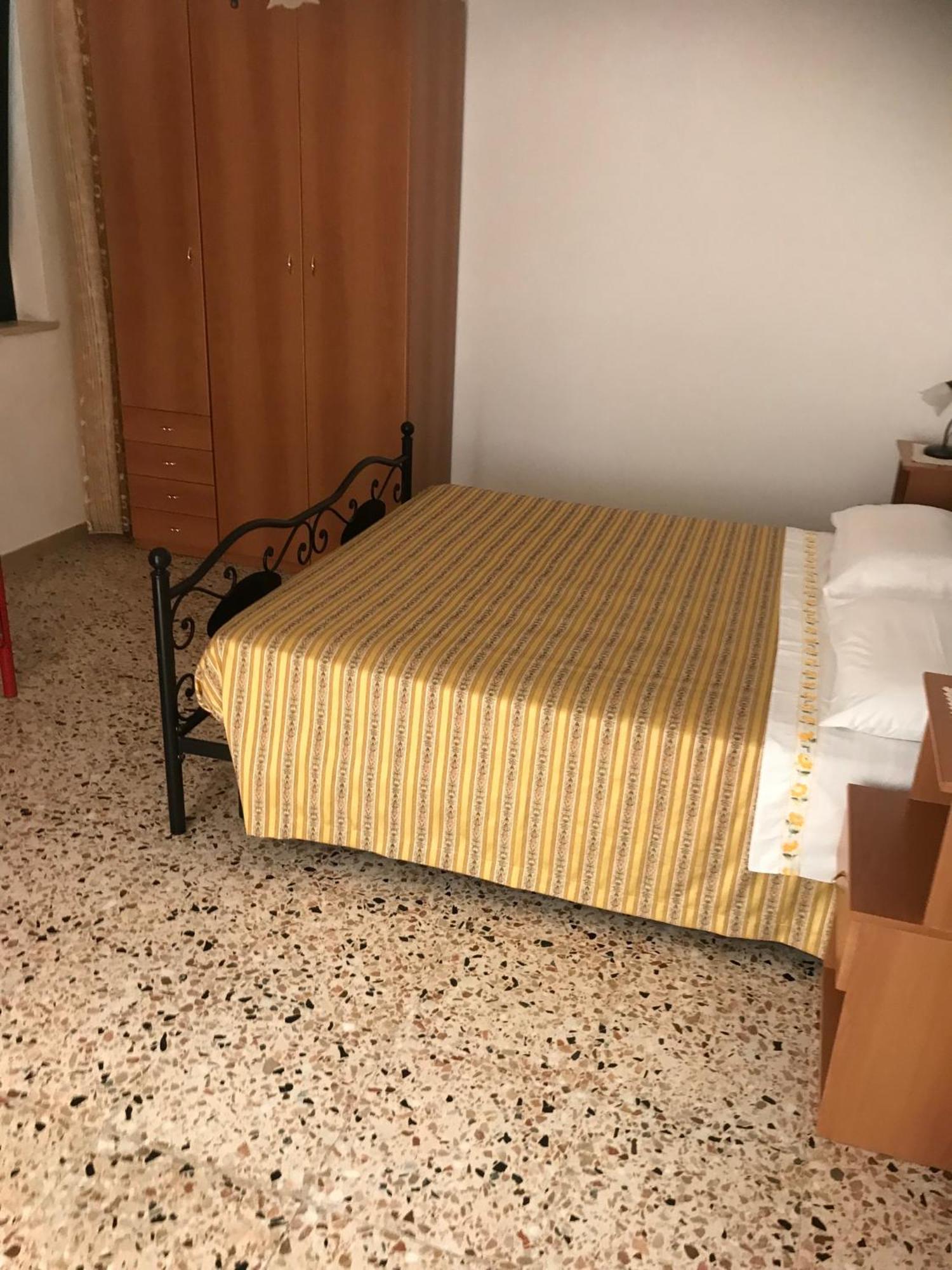 Agriturismo Cerquatonda Montalto delle Marche 外观 照片
