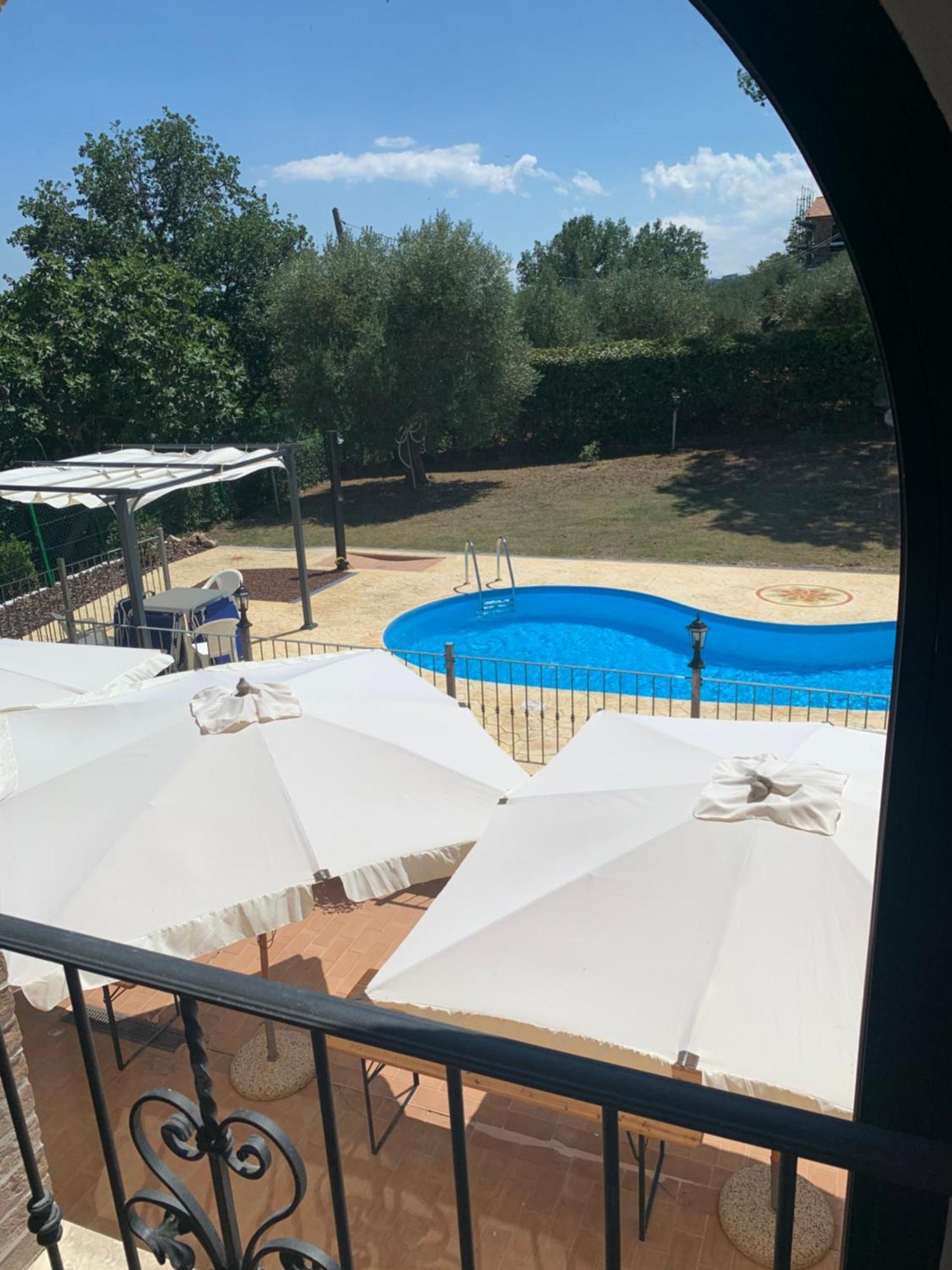 Agriturismo Cerquatonda Montalto delle Marche 外观 照片